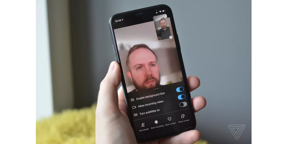 Recon Research - Skype for iOS now lets you hide messy rooms with background  blur