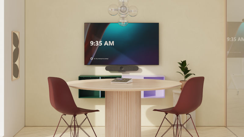 Logitech Rally Bar Huddle in a Focus Room